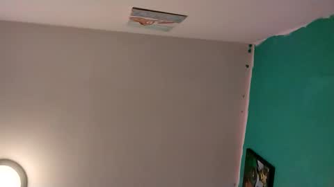 Snapshot of experttreecompany chatting on February 9, 2026, 7:23 am experttreecompany online show from February 9, 2026, 7:23 am