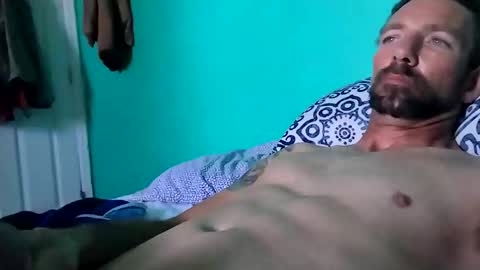 Snapshot of experttreecompany chatting on February 25, 2026, 8:40 pm experttreecompany online show from February 25, 2026, 8:40 pm