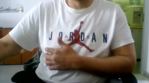 derssing online show from March 24, 2026, 10:53 am