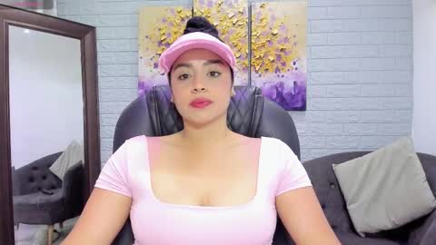      online show from December 22, 2025, 7:33 pm