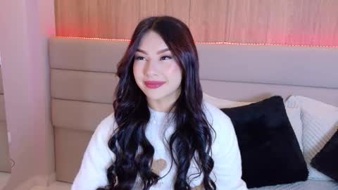 eymicooper online show from November 28, 2025, 9:06 pm