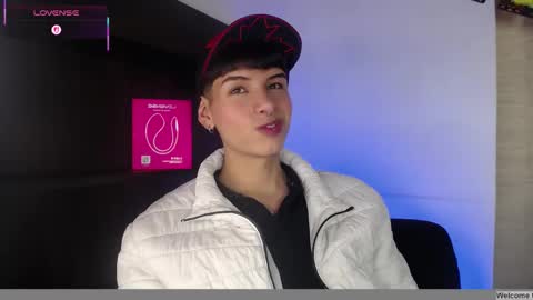 Snapshot of ezra_storm chatting on October 11, 2025, 5:28 am Juan online show from October 11, 2025, 5:28 am