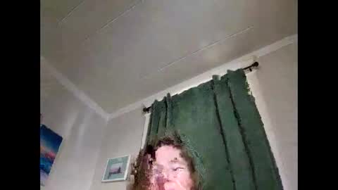 FabOmobono online show from February 2, 2026, 2:27 pm