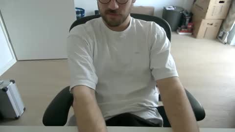 Call me bitch online show from March 6, 2026, 7:16 am