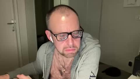 fabiothick online show from November 27, 2025, 11:40 pm