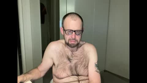 Snapshot of fabiothick chatting on May 18, 2026, 11:32 pm fabiothick online show from May 18, 2026, 11:32 pm