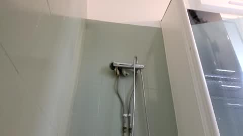 fabrice136883 online show from November 7, 2025, 11:10 am