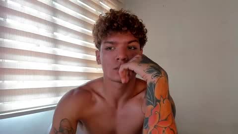 Snapshot of fabrizio_amery chatting on December 1, 2024, 4:29 pm -  A N D E R online show from December 1, 2024, 4:29 pm