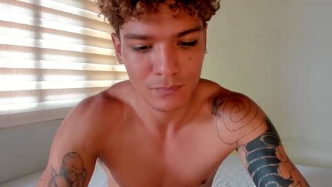 Snapshot of fabrizio_amery chatting on December 1, 2024, 7:36 pm -  A N D E R online show from December 1, 2024, 7:36 pm