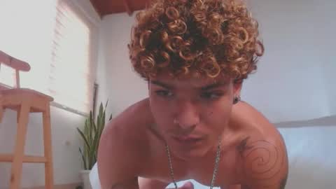 Snapshot of fabrizio_amery chatting on March 12, 2025, 8:20 pm -  A N D E R online show from March 12, 2025, 8:20 pm