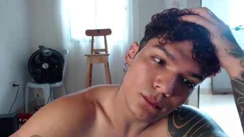 Snapshot of fabrizio_amery chatting on October 20, 2025, 7:47 pm -  A N D E R online show from October 20, 2025, 7:47 pm