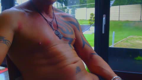 fabxxxl online show from April 13, 2026, 7:25 am