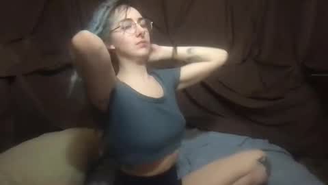 Fae online show from January 31, 2025, 12:29 pm