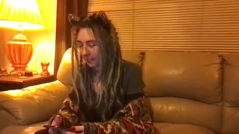 Fae online show from February 20, 2025, 8:39 am