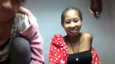 faiqua95 online show from April 25, 2026, 10:07 am