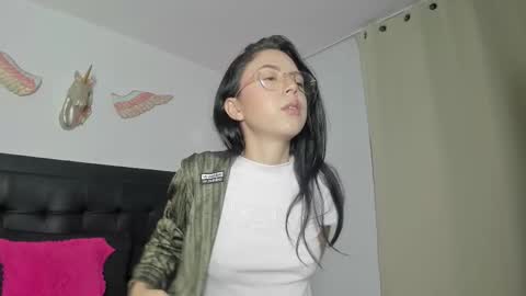 Snapshot of fairy_natalye chatting on March 14, 2026, 2:50 am Natalye online show from March 14, 2026, 2:50 am