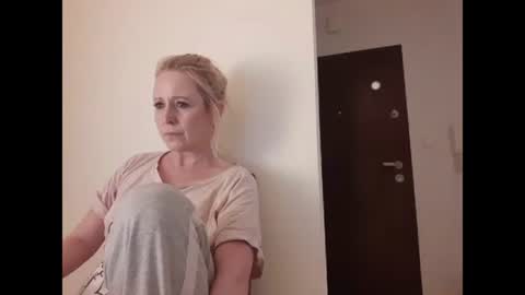 Fairy NightMary online show from January 18, 2026, 2:26 am