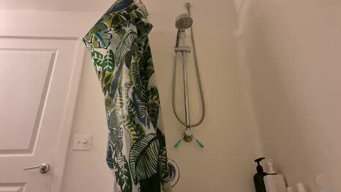 fairyboycvm online show from December 17, 2025, 6:14 pm