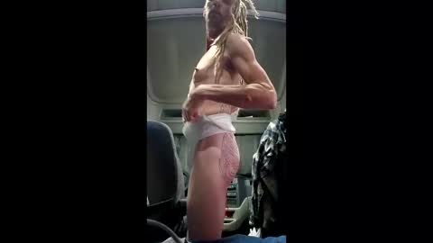 Snapshot of falconmn2013 chatting on March 28, 2026, 12:32 am Calisto online show from March 28, 2026, 12:32 am