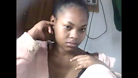 Snapshot of falielyse chatting on September 20, 2025, 4:46 am falielyse online show from September 20, 2025, 4:46 am