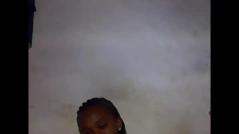 Snapshot of falielyse chatting on October 7, 2025, 5:10 pm falielyse online show from October 7, 2025, 5:10 pm
