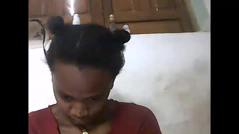 Snapshot of falielyse chatting on October 23, 2025, 8:46 am falielyse online show from October 23, 2025, 8:46 am