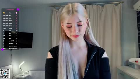 Snapshot of falinegelling chatting on March 11, 2025, 4:10 am Emilia online show from March 11, 2025, 4:10 am