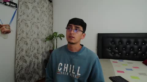 Snapshot of fallgays chatting on September 24, 2025, 11:52 pm FallGays online show from September 24, 2025, 11:52 pm