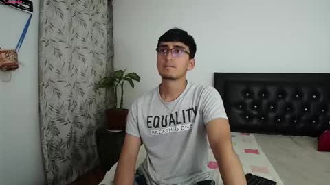 Snapshot of fallgays chatting on September 28, 2025, 10:59 pm FallGays online show from September 28, 2025, 10:59 pm