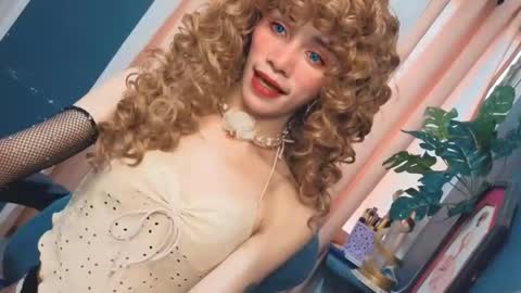 Snapshot of familystroke_twinny8 chatting on September 10, 2025, 12:21 am Alexandra x Alexandro online show from September 10, 2025, 12:21 am