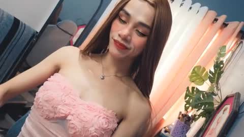 Snapshot of familystroke_twinny8 chatting on September 21, 2025, 4:03 am Alexandra x Alexandro online show from September 21, 2025, 4:03 am