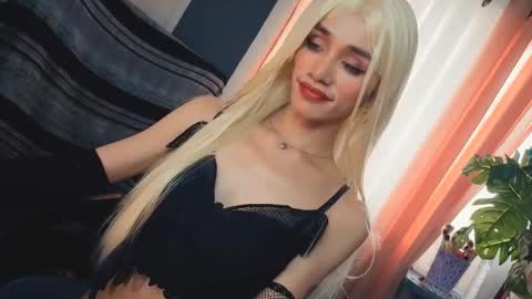 Snapshot of familystroke_twinny8 chatting on September 26, 2025, 1:09 am Alexandra x Alexandro online show from September 26, 2025, 1:09 am