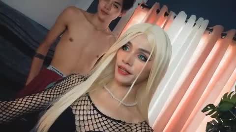 Snapshot of familystroke_twinny8 chatting on October 2, 2025, 2:07 am Alexandra x Alexandro online show from October 2, 2025, 2:07 am