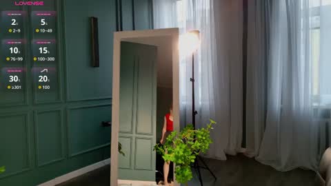 fancyamelia online show from June 13, 2026, 1:42 pm