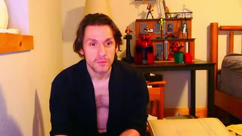 Snapshot of fanfriction chatting on December 13, 2024, 2:49 pm Fan Friction online show from December 13, 2024, 2:49 pm