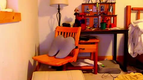 Snapshot of fanfriction chatting on December 14, 2024, 8:56 am Fan Friction online show from December 14, 2024, 8:56 am