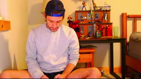 Snapshot of fanfriction chatting on December 20, 2024, 1:25 am Fan Friction online show from December 20, 2024, 1:25 am