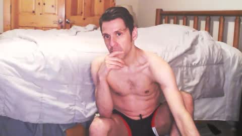 Snapshot of fanfriction chatting on January 15, 2025, 6:40 pm Fan Friction online show from January 15, 2025, 6:40 pm