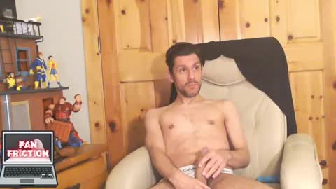 Snapshot of fanfriction chatting on January 27, 2025, 4:22 pm Fan Friction online show from January 27, 2025, 4:22 pm