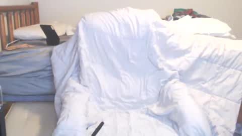 Snapshot of fanfriction chatting on February 14, 2025, 2:28 am Fan Friction online show from February 14, 2025, 2:28 am