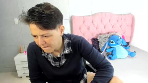 FANNY online show from September 13, 2025, 2:22 am