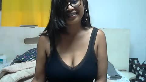 Snapshot of fantassia chatting on February 19, 2025, 4:55 pm fantassia online show from February 19, 2025, 4:55 pm