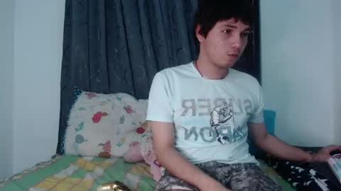 Snapshot of fantasyandsdreams chatting on May 27, 2026, 1:46 am fantasyandsdreams online show from May 27, 2026, 1:46 am