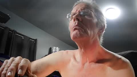 fantasyresort online show from January 1, 2025, 4:29 am