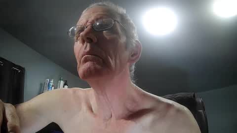 fantasyresort online show from November 15, 2025, 4:32 am