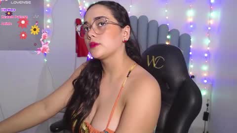 Snapshot of farah_samira chatting on May 28, 2026, 7:55 pm farah online show from May 28, 2026, 7:55 pm