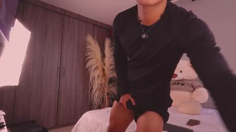 farid_jake_ online show from April 14, 2026, 9:43 pm