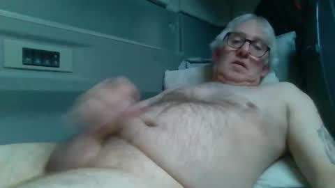 Snapshot of farko6 chatting on April 20, 2026, 9:23 am farko6 online show from April 20, 2026, 9:23 am