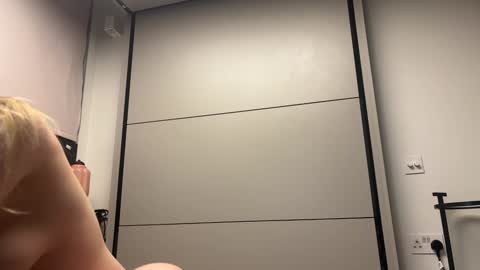 Gattino online show from February 8, 2025, 9:46 pm