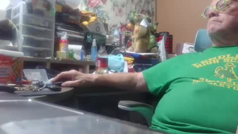 Fred. online show from May 6, 2026, 2:19 am